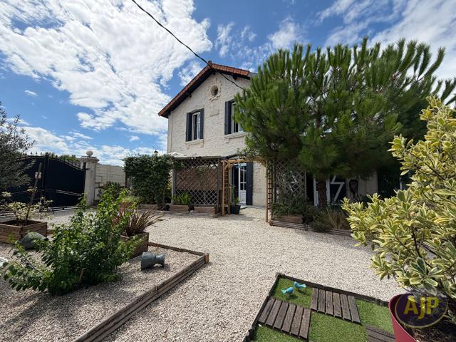 Maison 7 pièces 179 m²