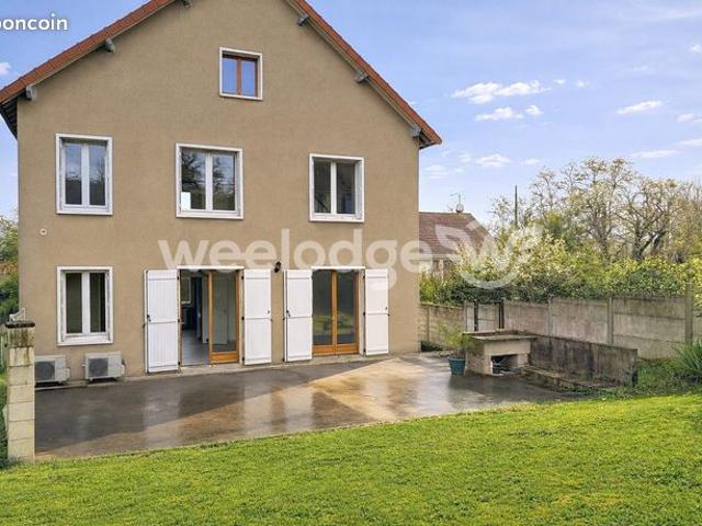 Maison 7 pièces 179 m²