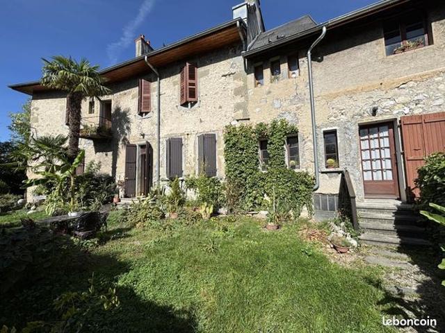 Maison 7 pièces 179 m²