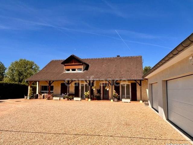 Maison 7 pièces 179 m²