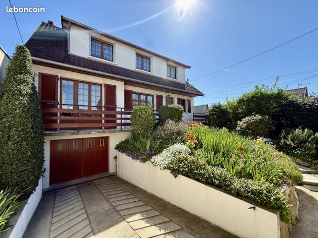 Maison 7 pièces 179 m²