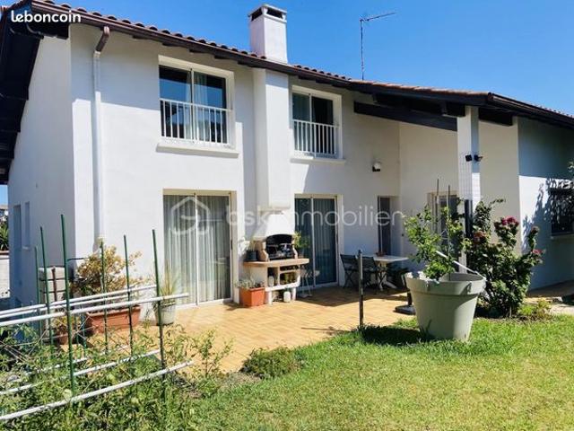 Maison 7 pièces 179 m²