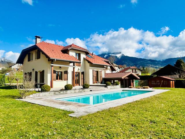 Maison 7 pièces 179 m²