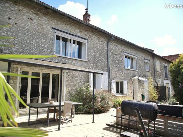 Maison 7 pièces 179 m²