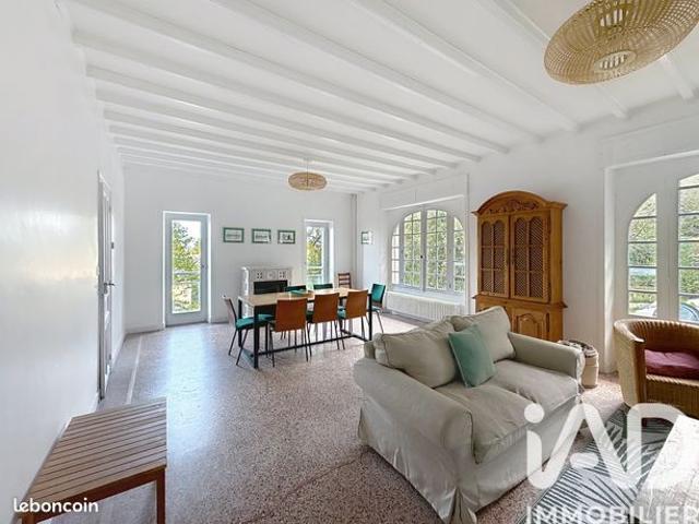 Maison 7 pièces 179 m²