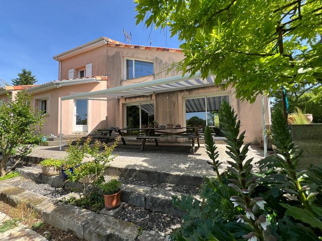 Maison 7 pièces 179 m²