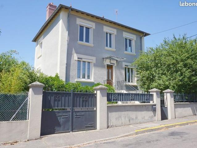 Maison 7 pièces 179 m²
