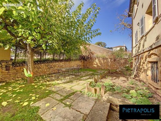 Maison 7 pièces 179 m²