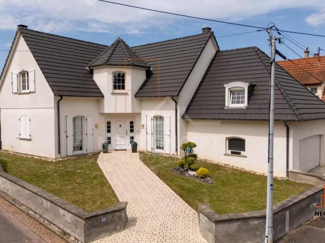Maison 7 pièces 179 m²
