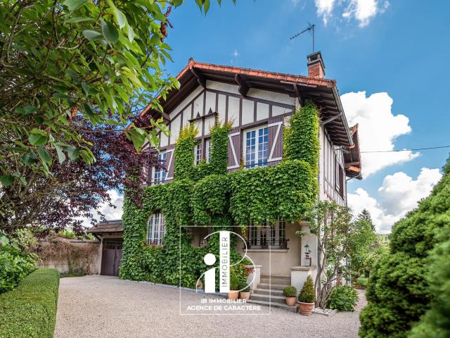 Maison 7 pièces 170 m²