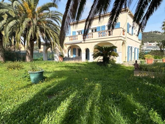 Maison 7 pièces 170 m²