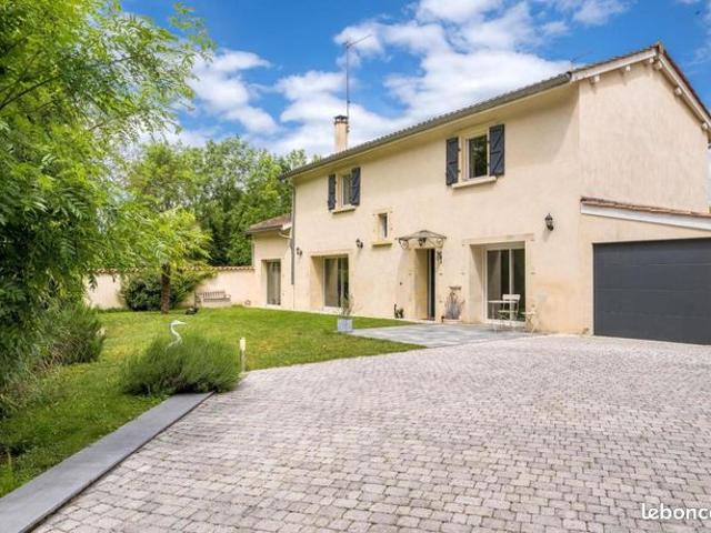 Maison 7 pièces 170 m²