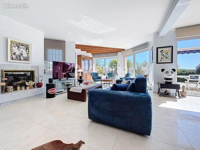 Maison 7 pièces 170 m²