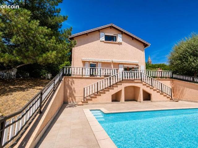 Maison 7 pièces 170 m²