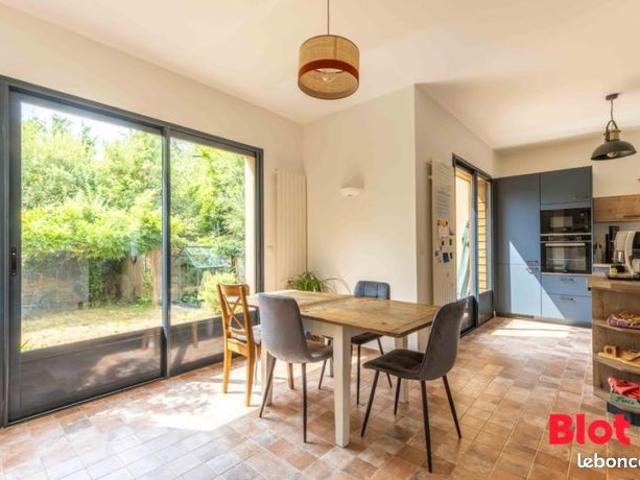 Maison 7 pièces 170 m²