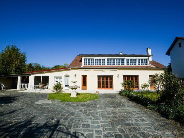 Maison 7 pièces 170 m²