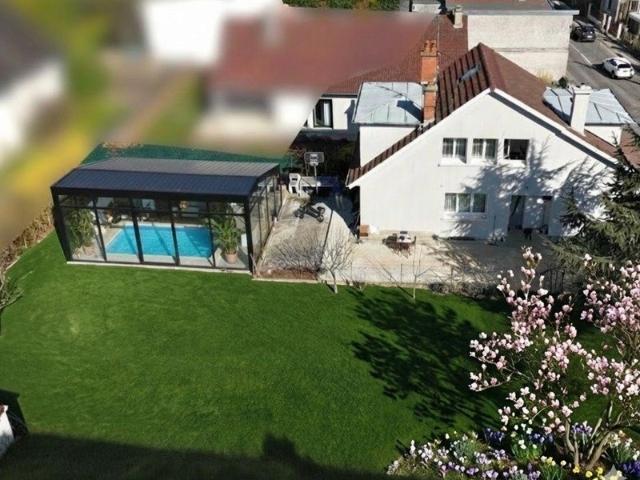 Maison 7 pièces 170 m²