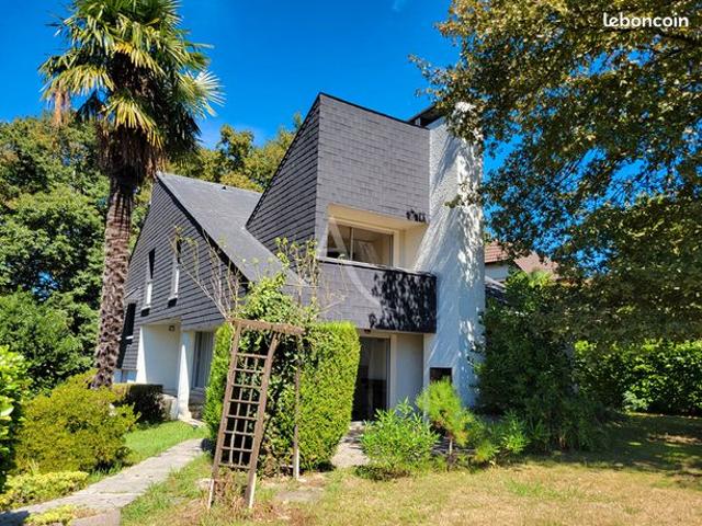 Maison 7 pièces 170 m²