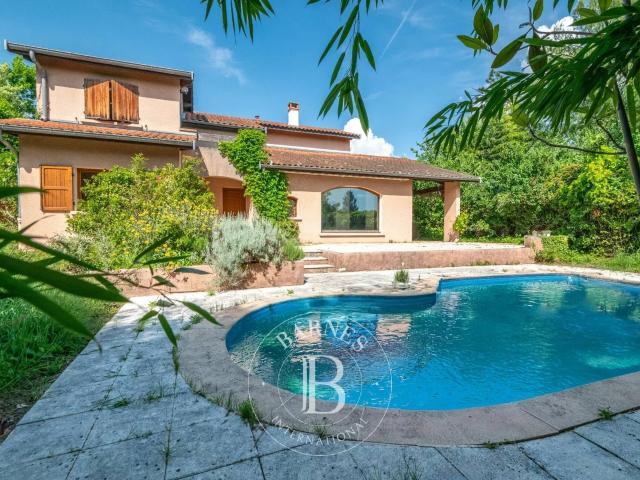 Maison 7 pièces 170 m²