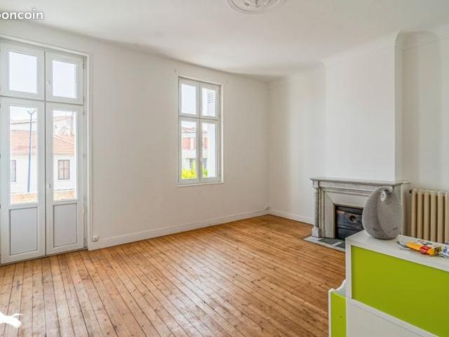 Maison 7 pièces 170 m²