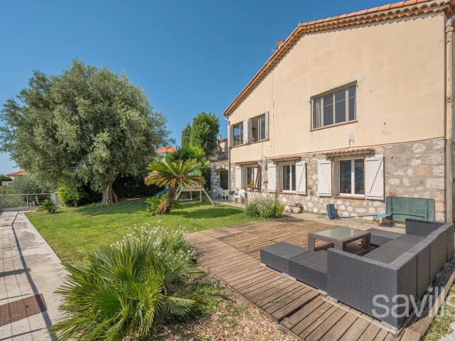 Maison 7 pièces 170 m²