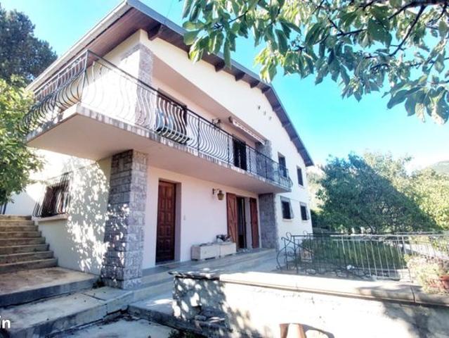 Maison 7 pièces 170 m²
