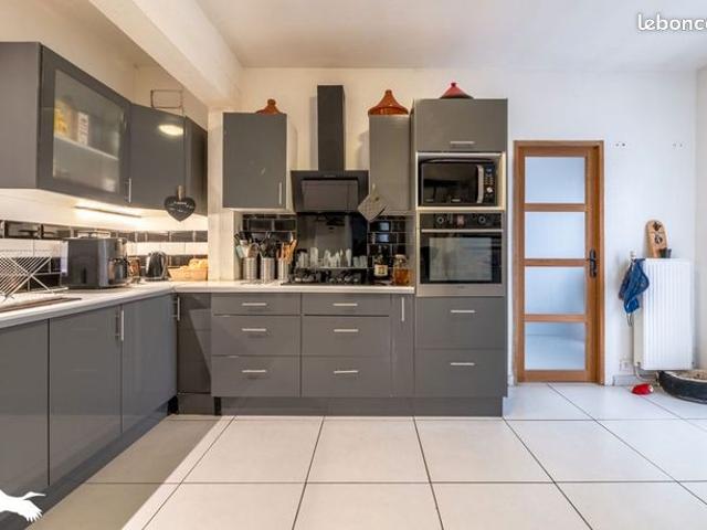 Maison 7 pièces 170 m²