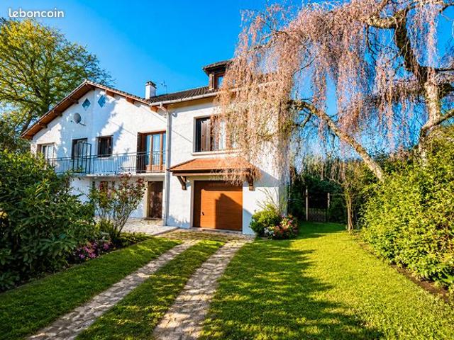 Maison 7 pièces 170 m²