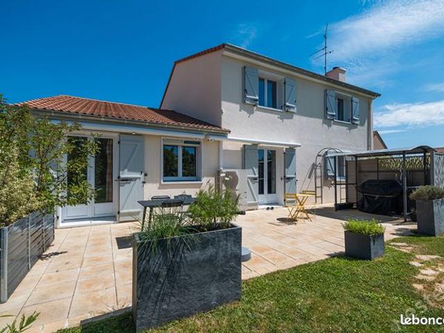 Maison 7 pièces 170 m²