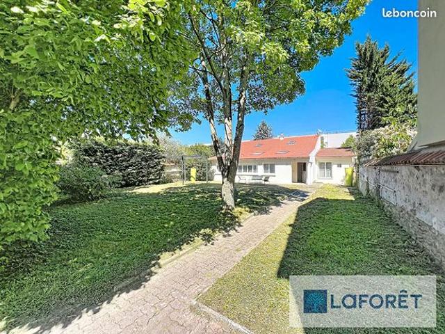 Maison 7 pièces 170 m²