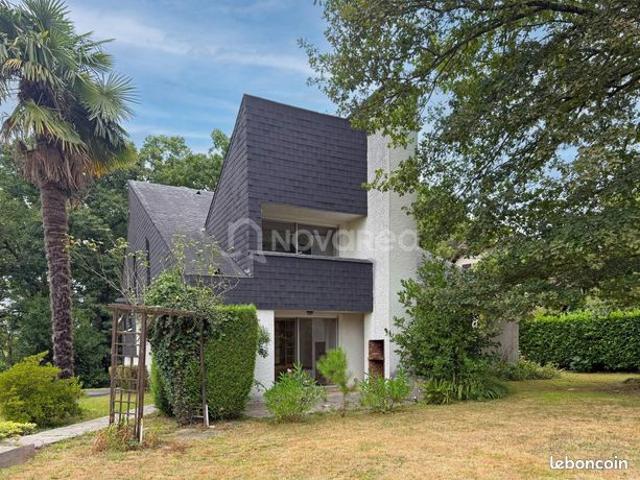 Maison 7 pièces 170 m²