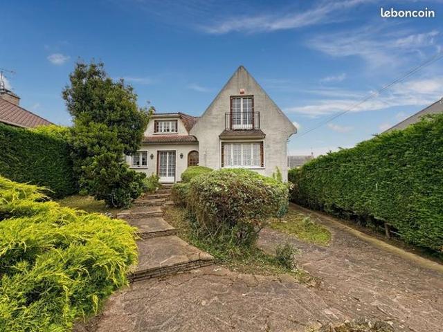 Maison 7 pièces 171 m²