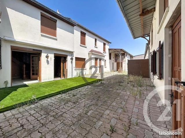 Maison 7 pièces 171 m²