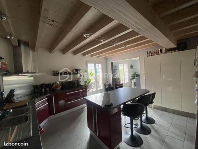 Maison 7 pièces 172 m²