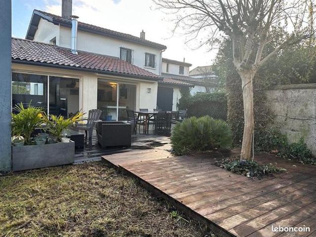 Maison 7 pièces 172 m²