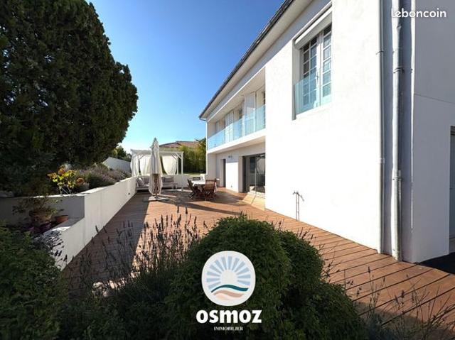 Maison 7 pièces 172 m²