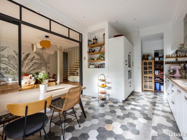 Maison 7 pièces 172 m²