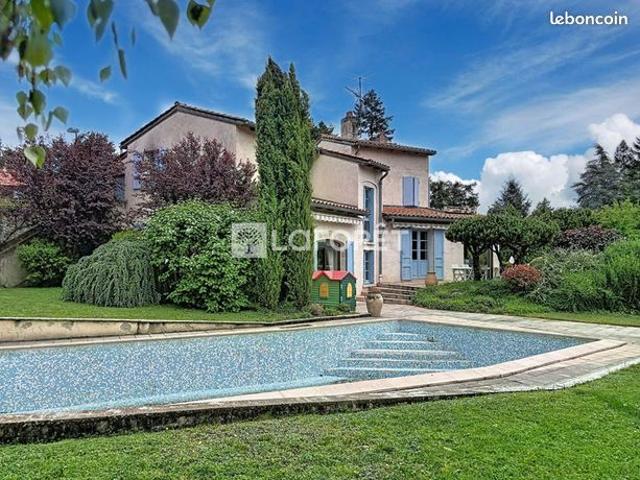 Maison 7 pièces 173 m²