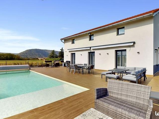 Maison 7 pièces 173 m²