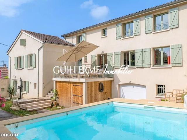 Maison 7 pièces 173 m²