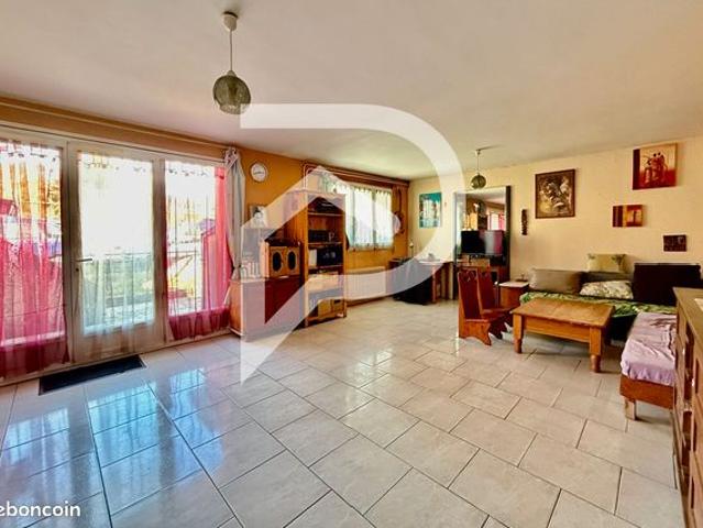 Maison 7 pièces 173 m²