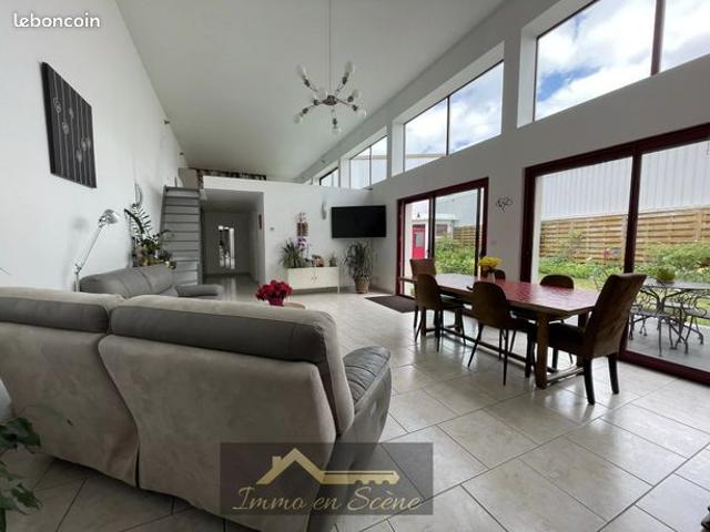 Maison 7 pièces 173 m²