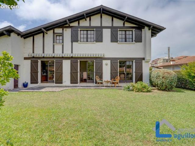 Maison 7 pièces 184 m²