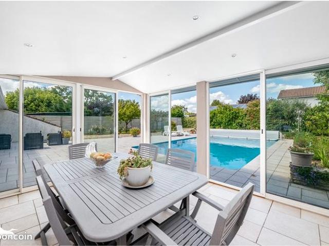 Maison 7 pièces 184 m²