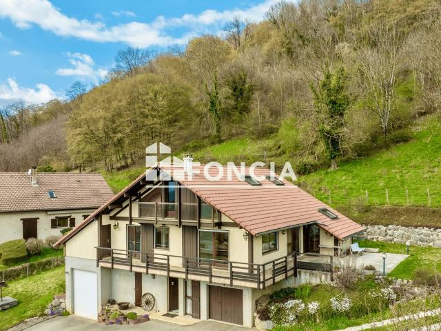 Maison 7 pièces 184 m²