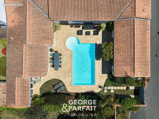 Maison 7 pièces 184 m²