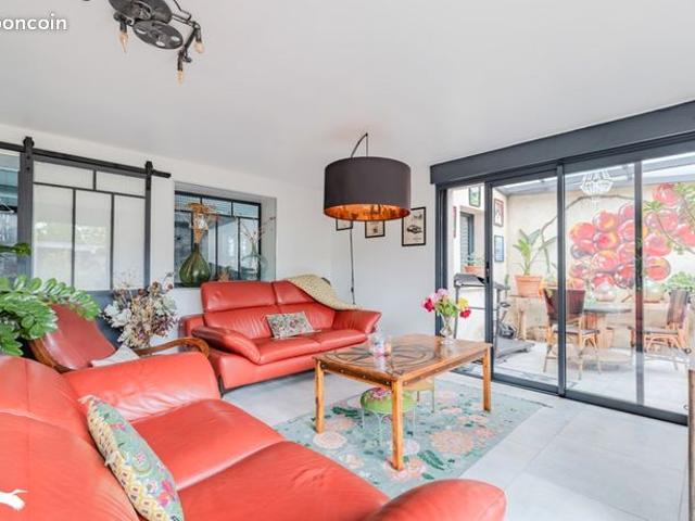 Maison 7 pièces 184 m²