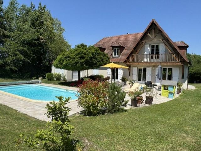 Maison 7 pièces 184 m²