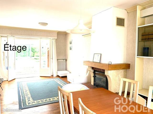 Maison 7 pièces 184 m²