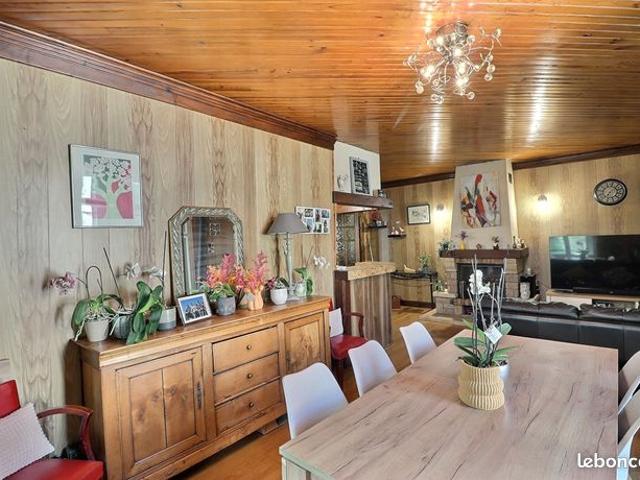 Maison 7 pièces 184 m²